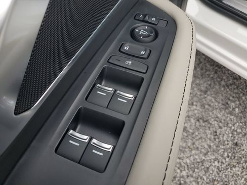 New 2026 Acura RDX SH-AWD image 19