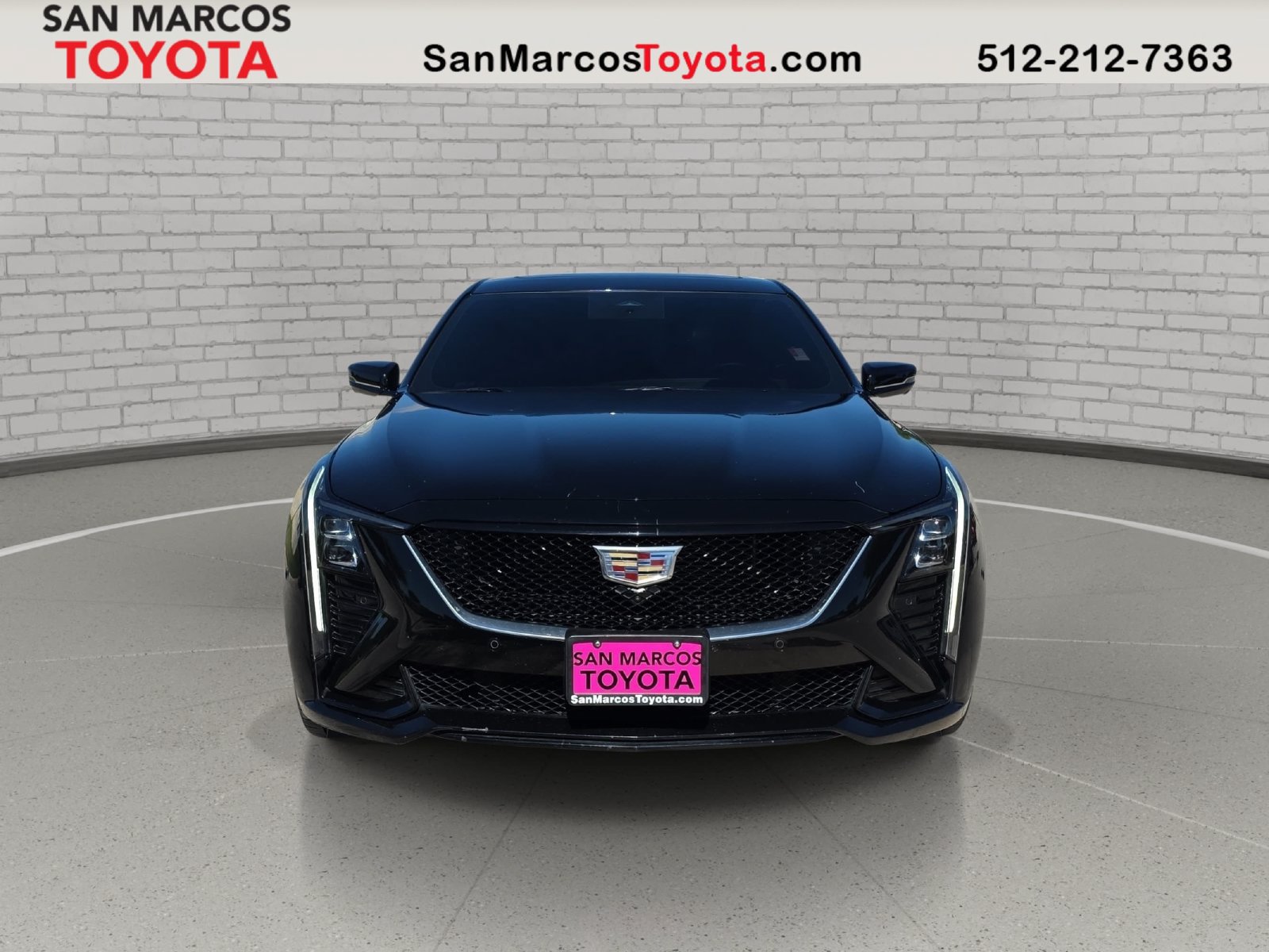 Used 2025 Cadillac CT5 V RWD image 2
