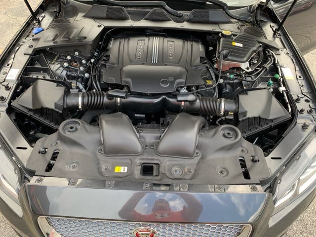 Used 2018 Jaguar XJ L Supercharged RWD image 47