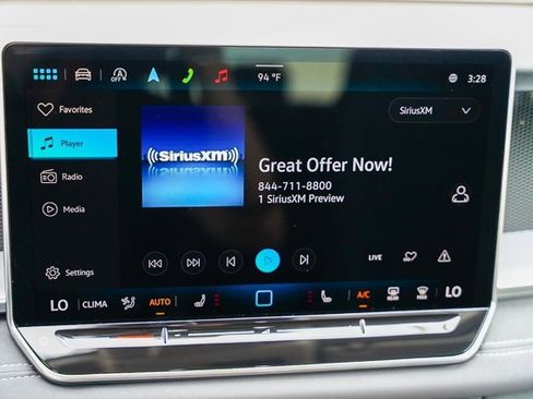 New 2025 Volkswagen Tiguan SE image 15