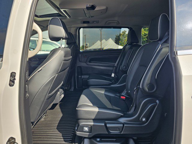 Used 2025 Honda Odyssey Elite image 21