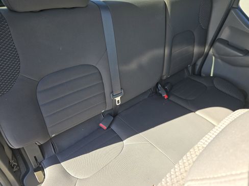 Used 2012 Nissan Frontier SV w/ Sport Appearance Pkg image 18