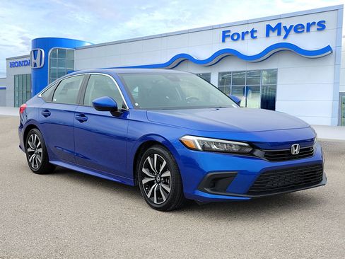 Used 2023 Honda Civic EX image 1