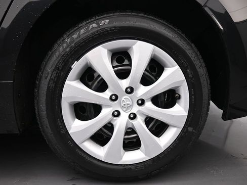Used 2020 Toyota Corolla LE FWD image 24