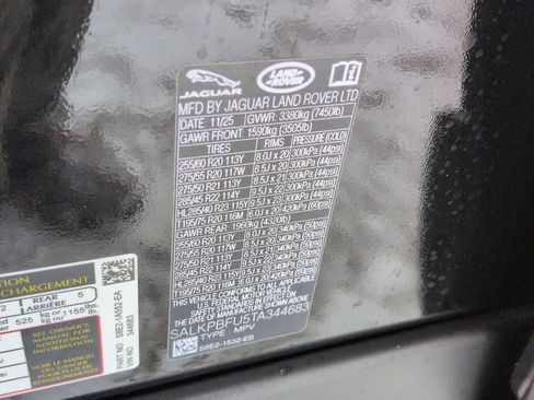 New 2026 Land Rover Range Rover Long Wheelbase SE image 38