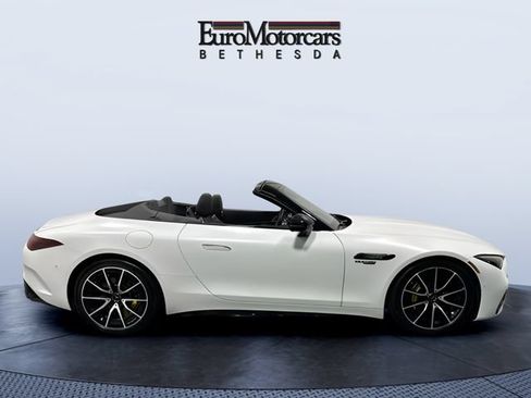 Used 2022 Mercedes-Benz SL 63 AMG 4MATIC image 6