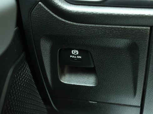 Used 2020 RAM 1500 Big Horn AWD/4WD image 22