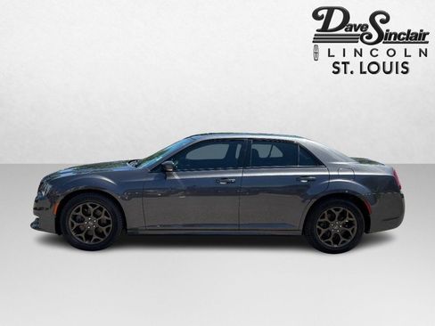 Used 2018 Chrysler 300 S w/ 300S Premium Group AWD/4WD image 6