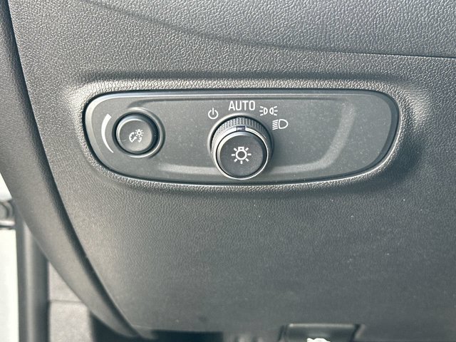 Certified 2024 Chevrolet Equinox LT FWD image 17