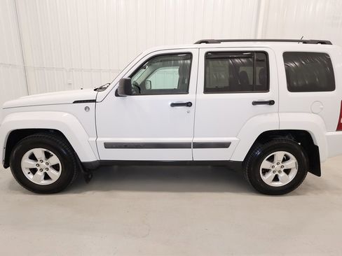 Used 2012 Jeep Liberty Sport w/ Popular Equipment Group image 6