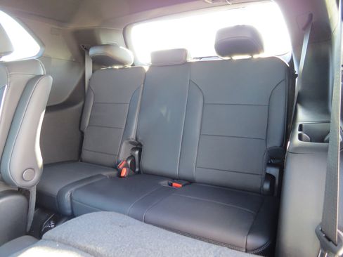 New 2026 Buick Enclave Preferred w/ LPO, Floor Liner Package image 11