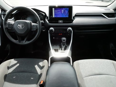 Certified 2025 Toyota RAV4 XLE AWD/4WD image 10