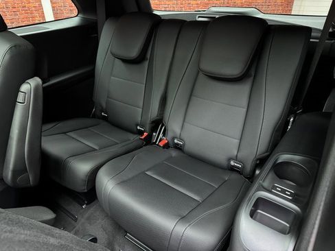 New 2025 Mercedes-Benz GLS 450 4MATIC image 27