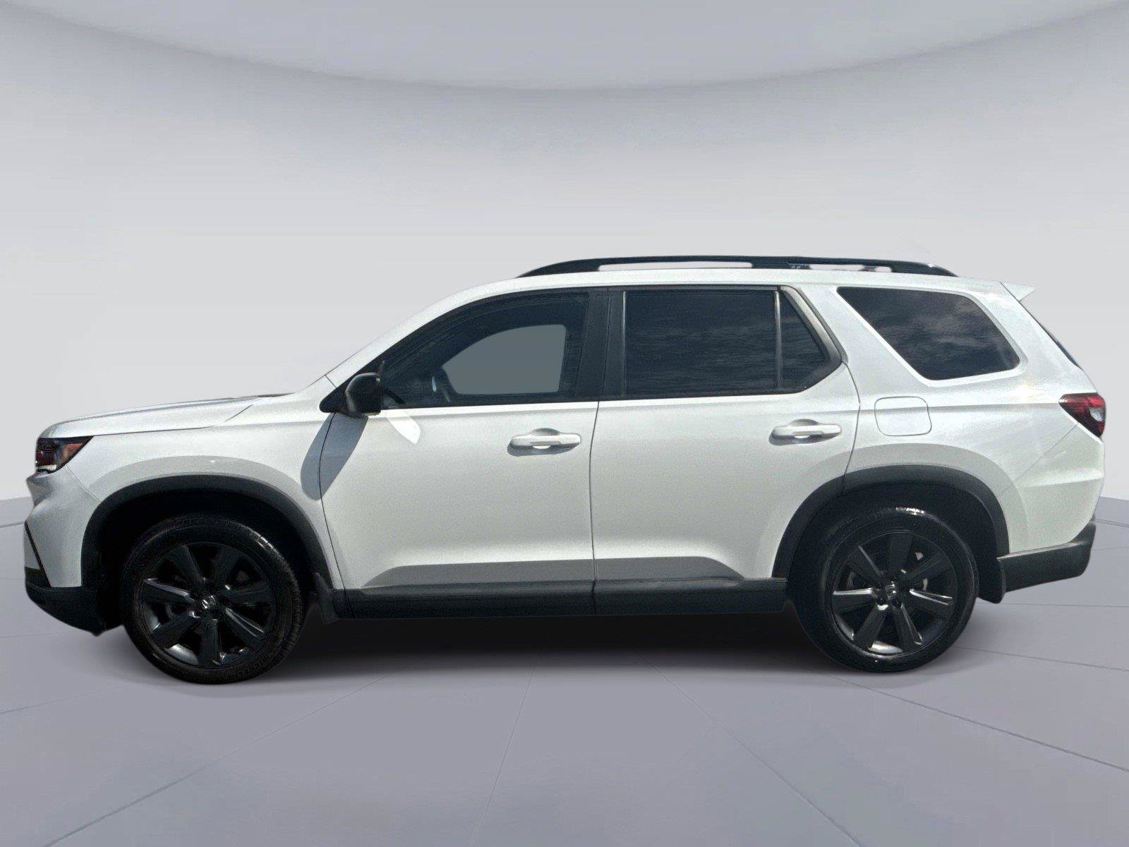 Certified 2025 Honda Pilot Sport image 7