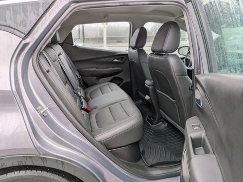 Used 2023 Chevrolet Bolt LT w/ Infotainment Package image 20