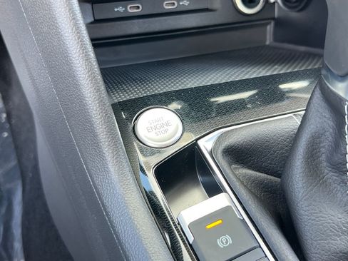 New 2025 Volkswagen Taos S image 31