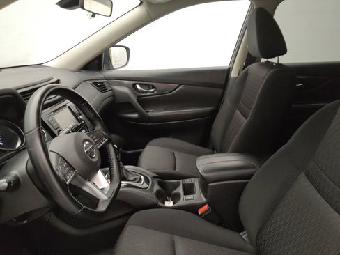 Used 2020 Nissan Rogue SV FWD image 17