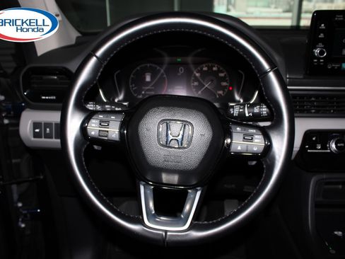 Used 2023 Honda Pilot Touring image 33