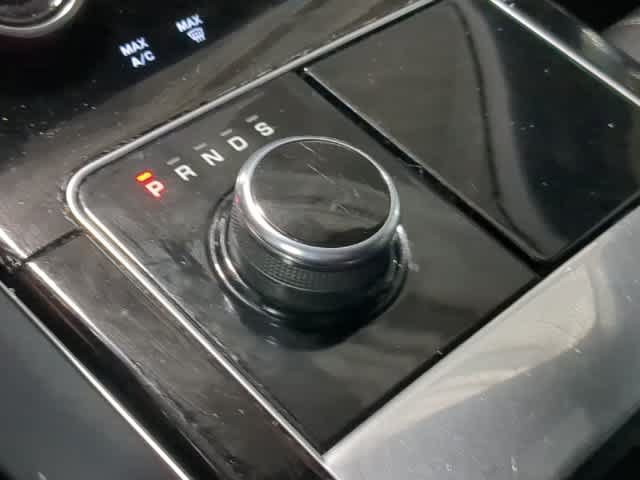 Used 2019 Land Rover Range Rover Velar R-Dynamic SE AWD/4WD image 30
