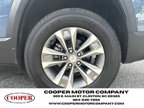 Used 2025 Chevrolet Equinox LT w/ Convenience Package II FWD image 20