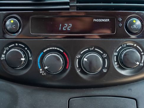 Used 2006 Toyota Sienna LE FWD image 13