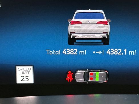 Used 2026 BMW X5 xDrive40i image 26