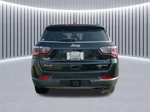 Used 2017 Jeep Compass Limited image 4