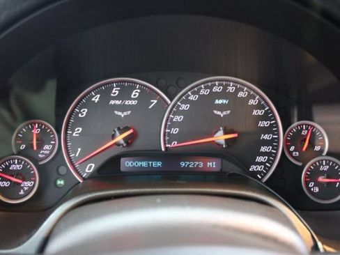 Used 2005 Chevrolet Corvette Coupe w/ Preferred Equipment Group RWD image 29