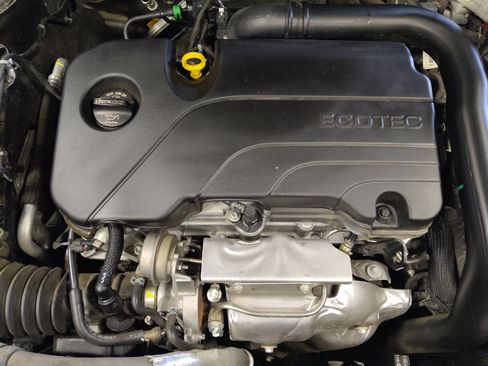 Used 2023 Chevrolet Malibu LT FWD image 30