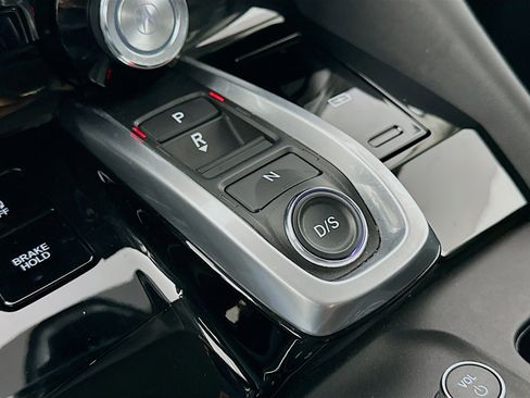 Used 2024 Acura MDX SH-AWD w/ Technology Package image 25