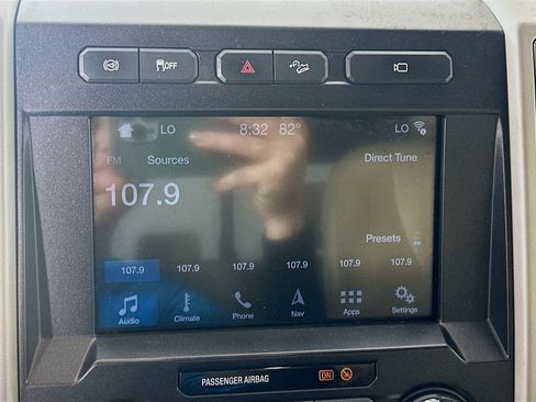 Used 2019 Ford F350 Lariat w/ Lariat Value Package AWD/4WD image 15