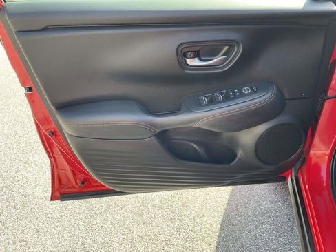 Used 2024 Honda HR-V Sport image 12