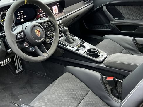 Certified 2024 Porsche 911 GT3 RS image 4