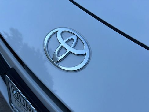 Used 2026 Toyota Camry LE w/ Convenience Package FWD image 11