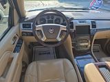 Used 2011 Cadillac Escalade Premium image 6