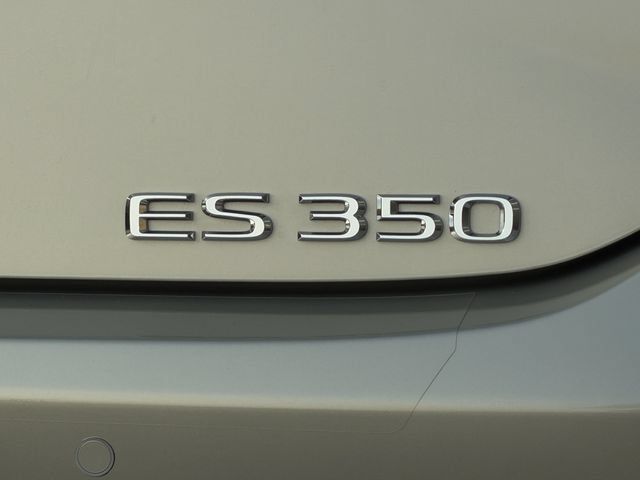 Used 2025 Lexus ES 350 w/ Premium Package FWD image 9