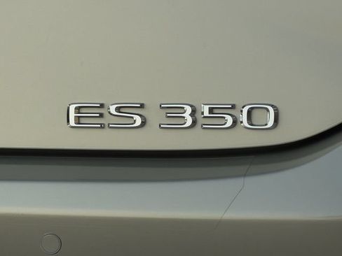 Used 2025 Lexus ES 350 w/ Premium Package FWD image 9