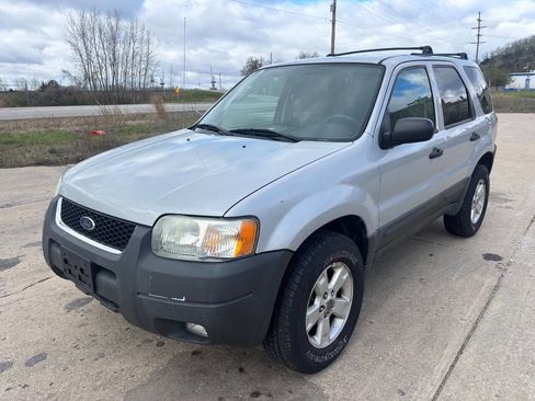 Used 2004 Ford Escape XLT AWD/4WD image 2