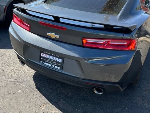 Used 2017 Chevrolet Camaro LT w/ Technology Package RWD image 29