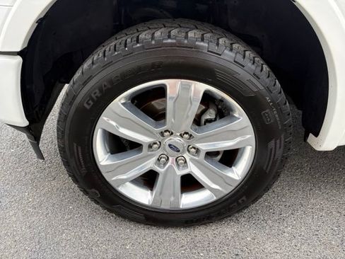 Used 2020 Ford F150 Platinum w/ Equipment Group 701A Luxury AWD/4WD image 13