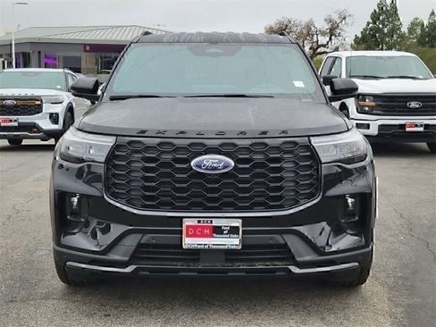New 2026 Ford Explorer ST-Line w/ ST-Line Street Pack RWD image 9