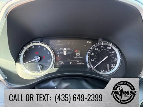 Used 2022 Toyota Highlander XLE AWD/4WD image 18