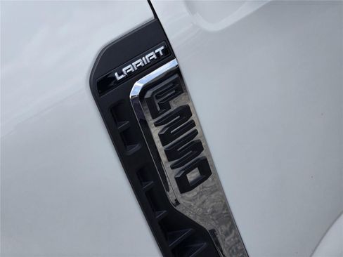 Used 2024 Ford F250 Lariat w/ Tremor Off-Road Package AWD/4WD image 9