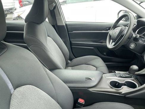 Used 2021 Toyota Camry LE FWD image 9