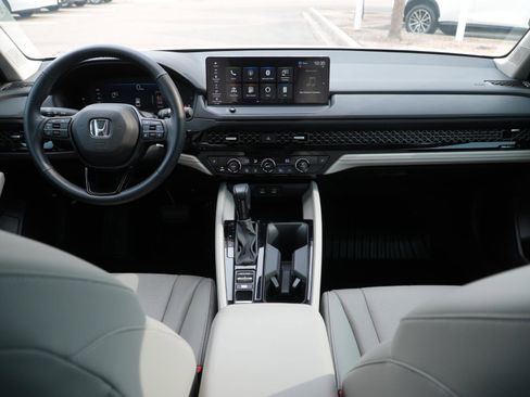 Used 2023 Honda Accord EX-L image 21