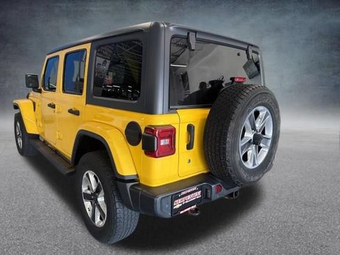 Used 2019 Jeep Wrangler Unlimited Sahara AWD/4WD image 10
