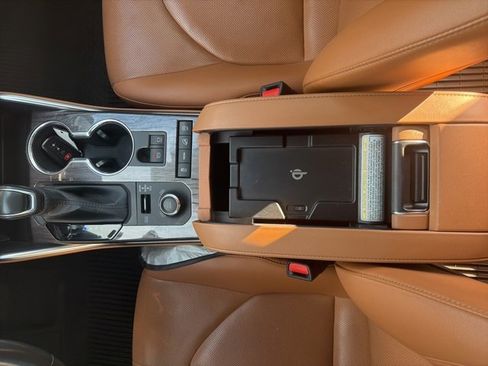 Used 2020 Toyota Highlander Platinum image 17