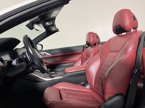 Used 2022 BMW 430i Convertible w/ M Sport Package image 4