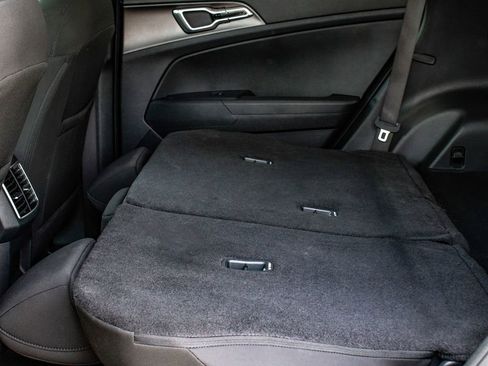 Used 2026 Kia Sportage LX image 35