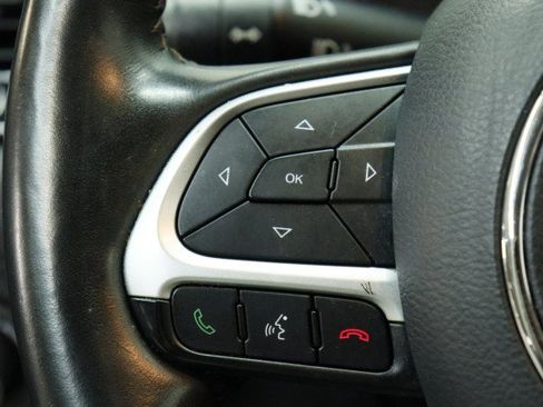 Used 2018 Jeep Compass Limited AWD/4WD image 11